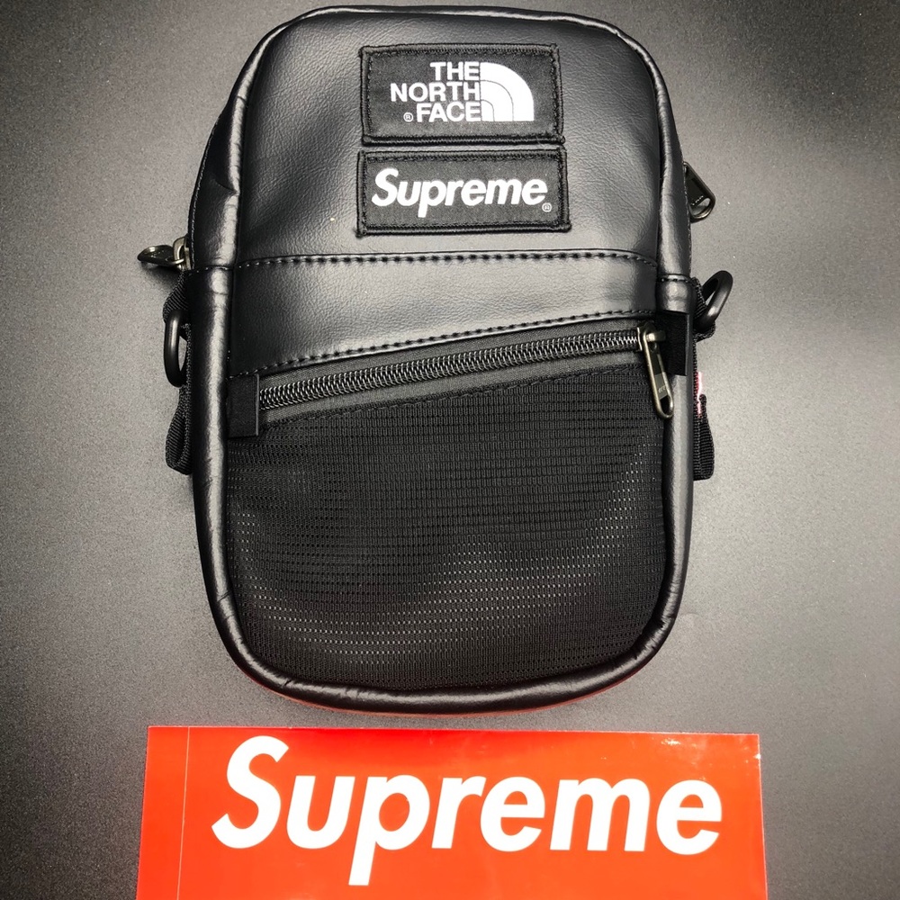 Supreme X The North Face Shoulder bag